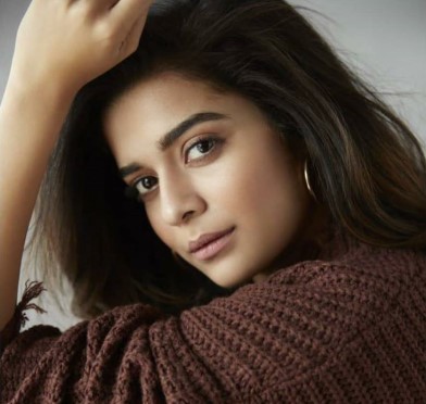 Mithila Palkar Wiki, Net Worth