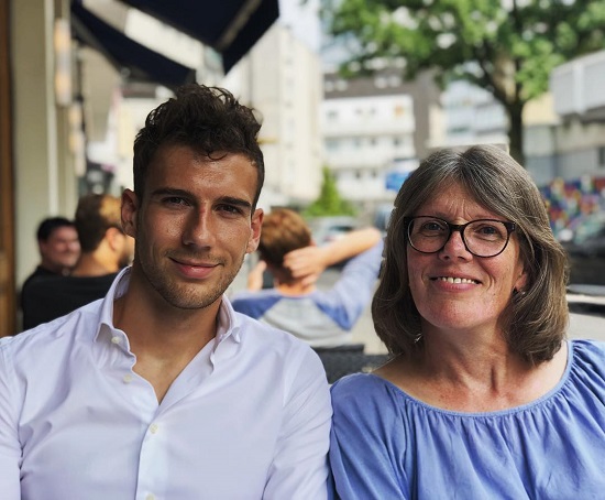 Leon Goretzka mother